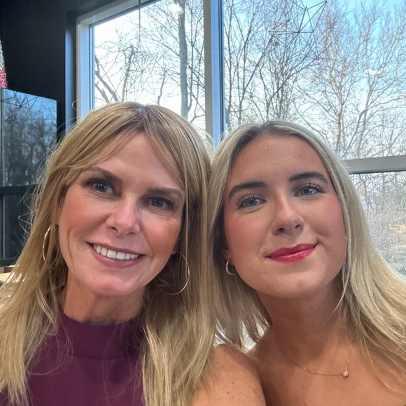 Meet your Posher, Annie G - Picture 5 of 5